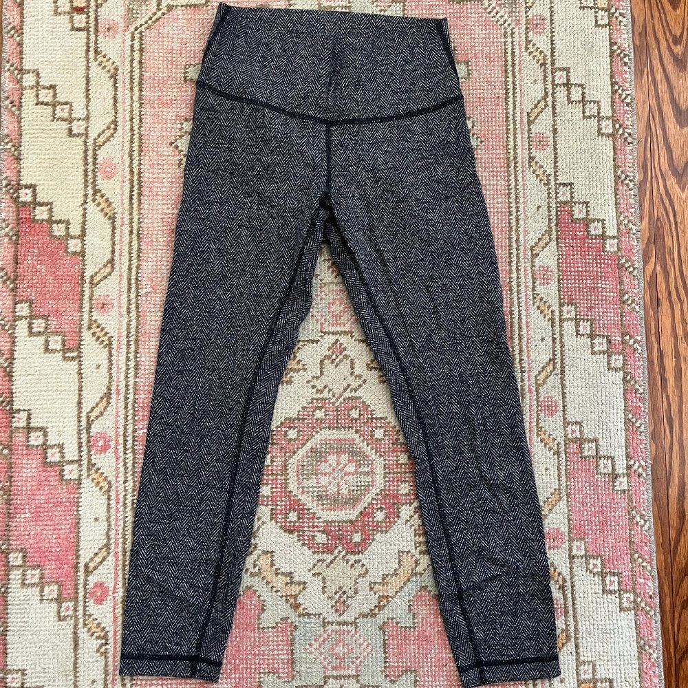 Lulu Lemon Cropped Leggings